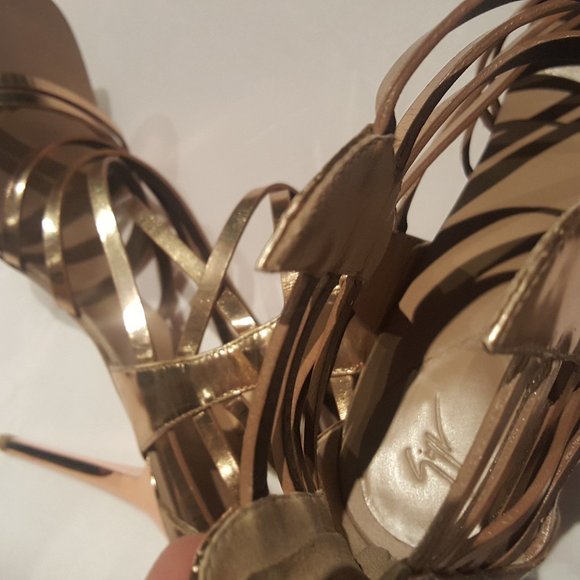 Authentic Giuseppe Zanotti Leather Sandals - Picture 2 of 8